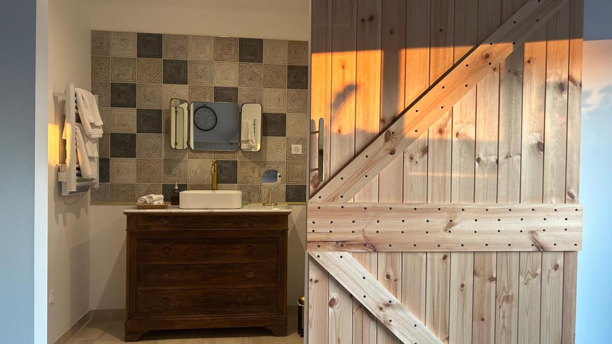 Loft Sauna Balneotherapie ボーケール エクステリア 写真